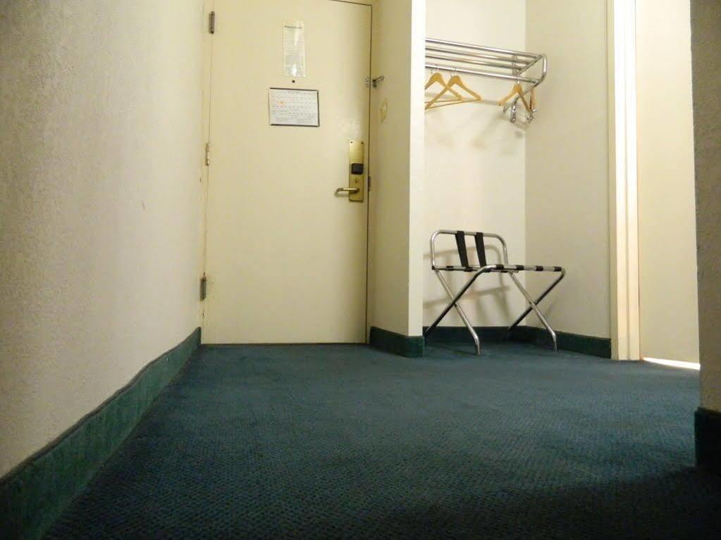 Motel 6-New Stanton, Pa Εξωτερικό φωτογραφία