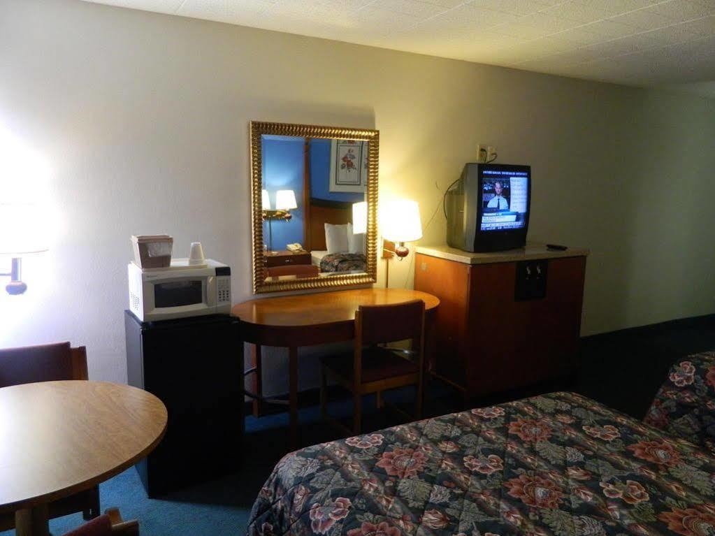 Motel 6-New Stanton, Pa Εξωτερικό φωτογραφία