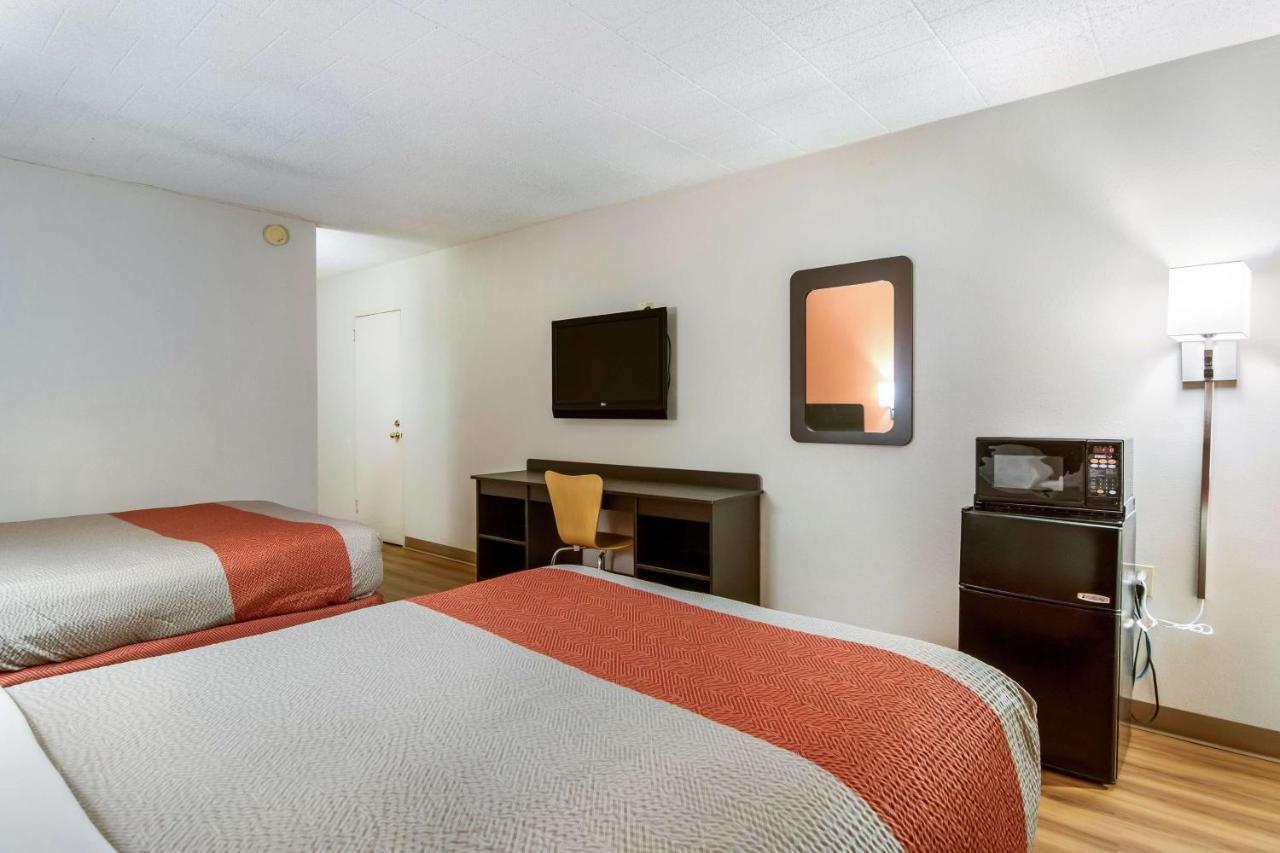 Motel 6-New Stanton, Pa Εξωτερικό φωτογραφία